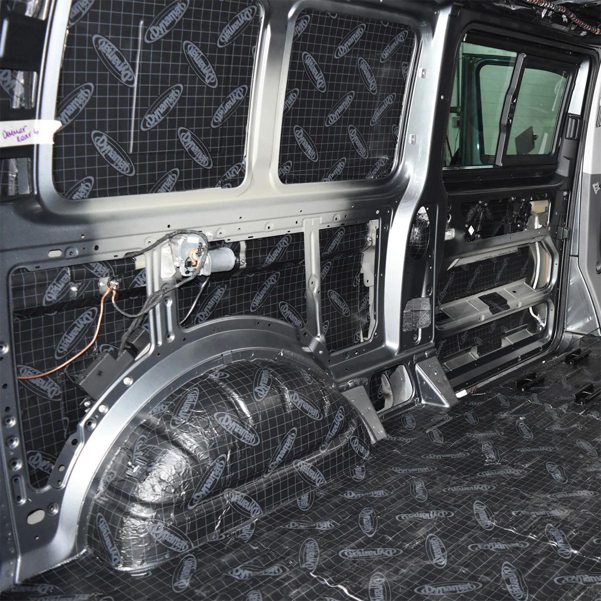 DYNAMAT XTREME TECH PACK SOUND DEADENING (450MM X 800MM) - 7 SHEET PACK - Image 7